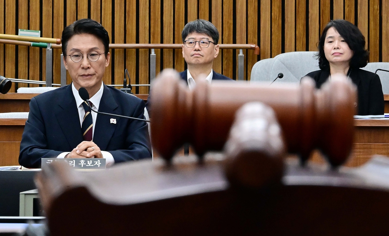 김민석 국무총리 후보자가 25일 오전 서울 여의도 국회에서 열린 인사토토사이트 케이벳에 출석해 자리에 앉아 있다. 이상섭 기자