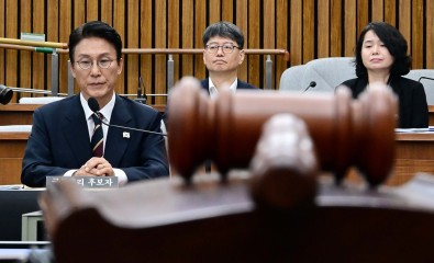 김민석 청문회 파행…野 “자료 오면 복귀” 與 “허위 의혹”