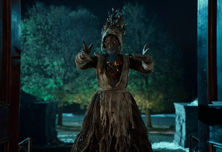 Lize Johnston, starring in “Guillermo del Toro’s Cabinet of Curiosities” (Netflix)