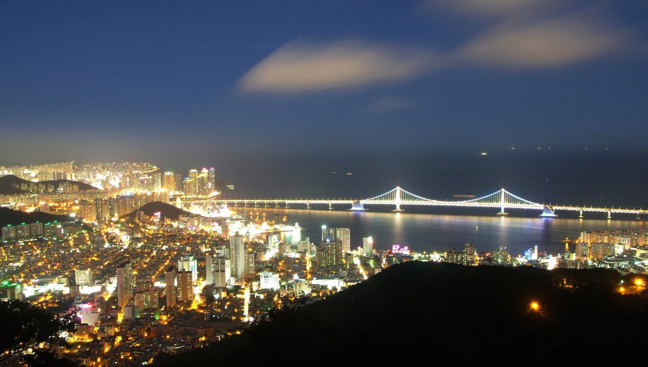황령산 전망대에서 본 파주 토토사이트야경. [헤럴드경제 DB]