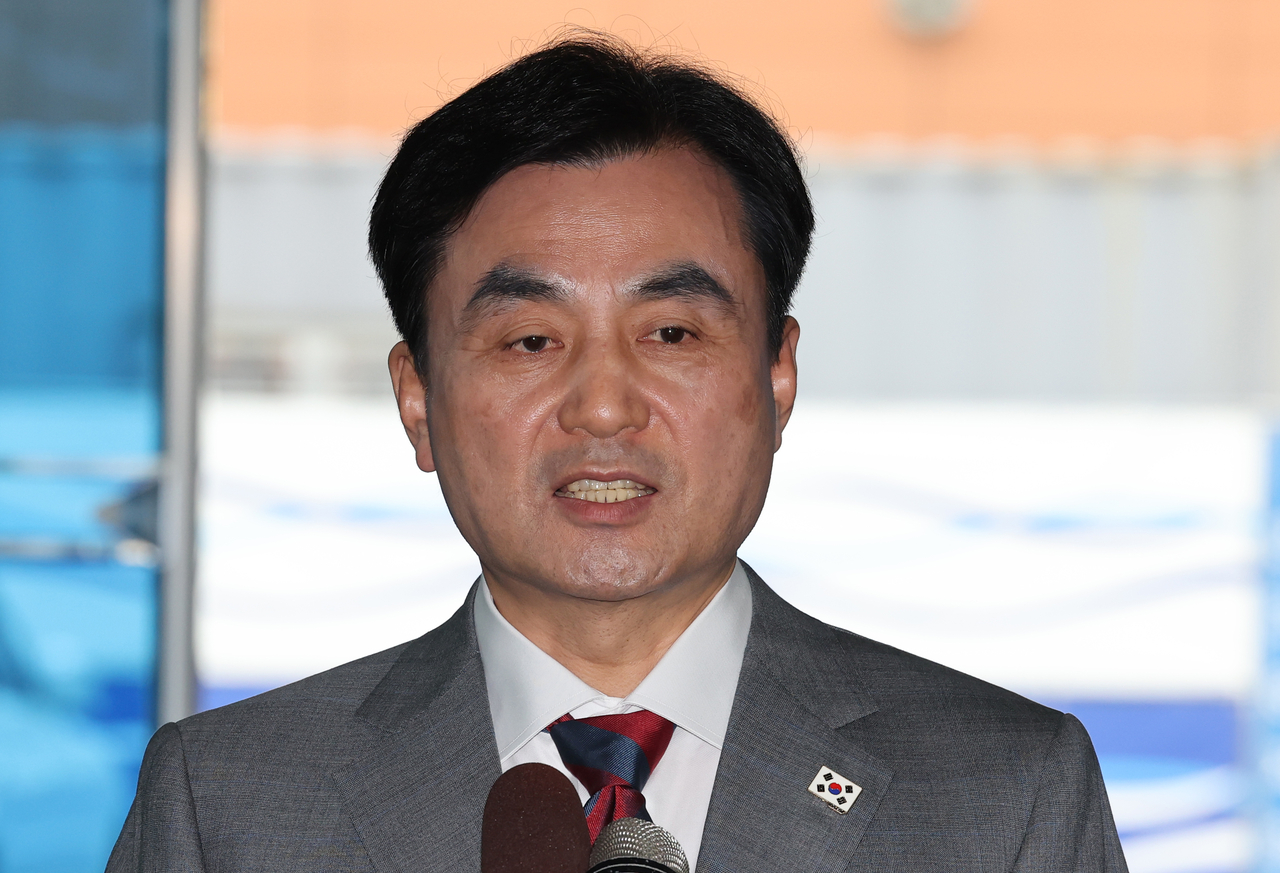Ahn Gyu-back, nominated by President Lee Jae Myung as the defense minister, speaks to reporters as he arrives at a temporary office in Seoul to prepare for his parliamentary confirmation hearing on Friday. (Yonhap)