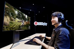 LG Display begins mass production of 27-inch OLED panel with 4th-gen tech