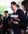 尹측 “특검 공개소환, 법적의무 위반…정치적 선동”
