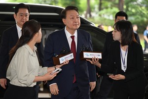 Special counsel team wraps up questioning of ex-President Yoon; plans to summon him again
