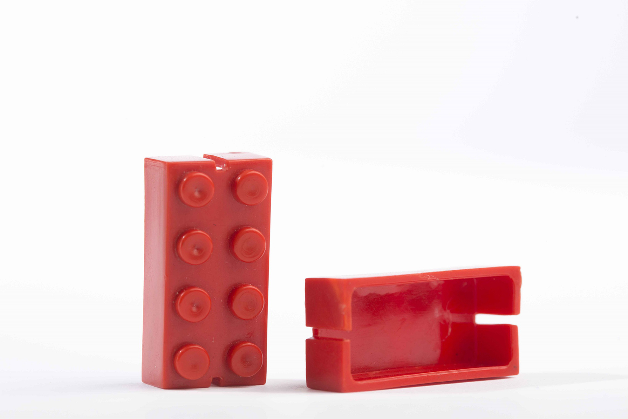 토토사이트 악성코드 브릭 초기 모델인 자동 결합 브릭(Automatic Binding Bricks) 이미지 [토토사이트 악성코드 제공]