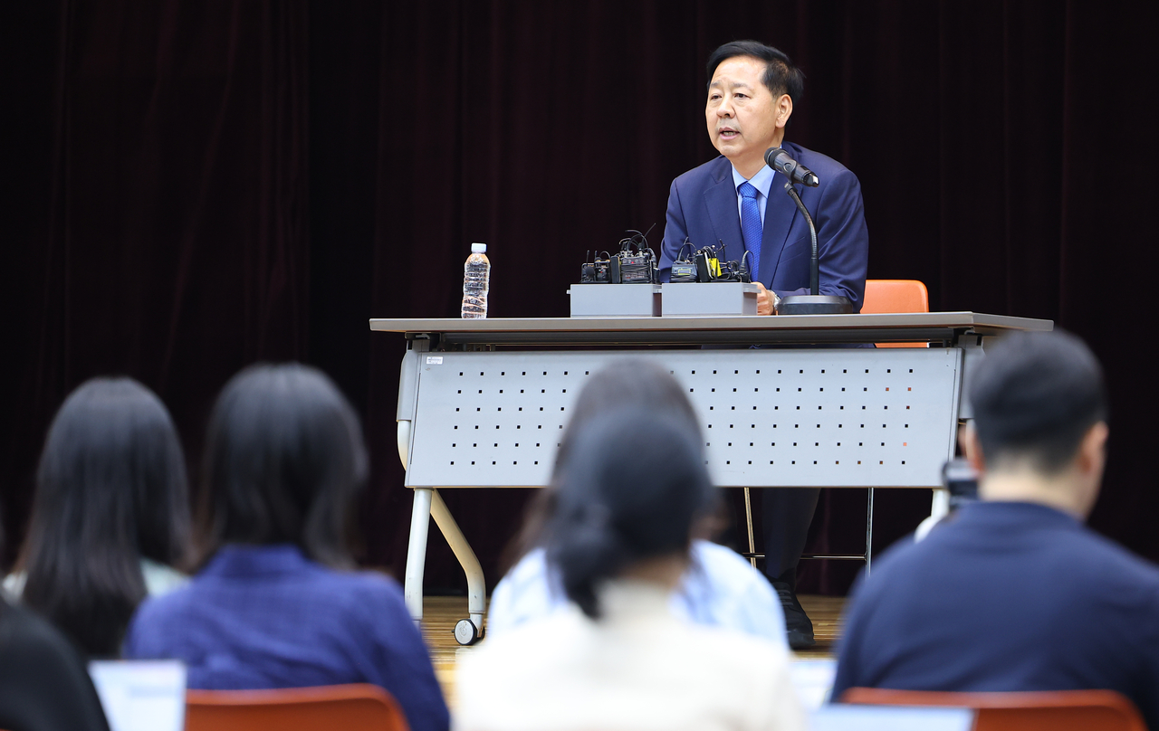 Finance Minister nominee Koo Yoon-cheol speaks during a press conference at the Korea Depository Insurance Corporation building in Seoul on Sunday. (Yonhap)