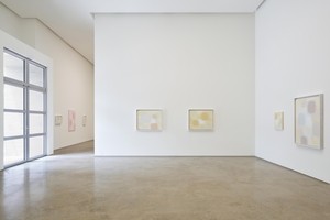 Through hanok windows: Suh Seung-won explores light, color and memory