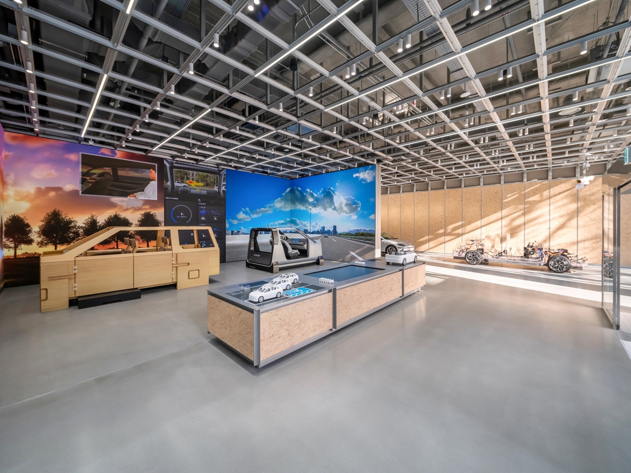 Inside view of UX Studio Seoul (Hyundai Motor Group)