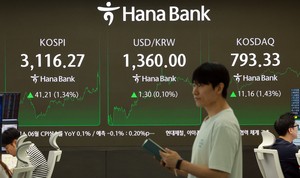 Seoul shares rise over 1% on tech companies, steelmakers, law revision