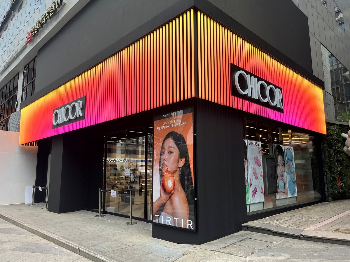 Shinsegae opens the flagship store of its beauty select shop, Chicor, in Gangnam-gu, Seoul, on June 27. (Shinsegae Department Store)