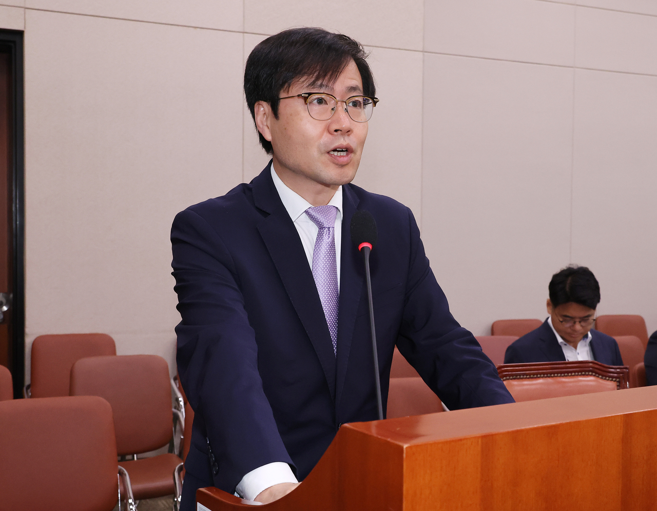 South Korean Trade Minister Yeo Han-koo speaks at a meeting of a parliamentary committee on industry and trade at the National Assembly in Seoul on Friday, 2025. (Yonhap)