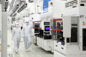 TSMC 8600만원·SK하이닉스 1700%, 삼성은…성과급에 드러난 희비 [비즈360]