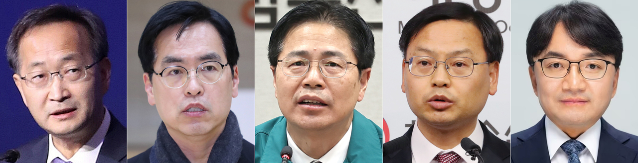 (From left) Vice Unification Minister Kim Nam-jung, Vice Interior Minister Kim Min-jae, Vice Agriculture Minister Kang Hyoung-seok, Vice Ocean Minister Kim Sung-bum and Kim Gwang-yong, new head of National Disaster and Safety Management Agency. (Yonhap)