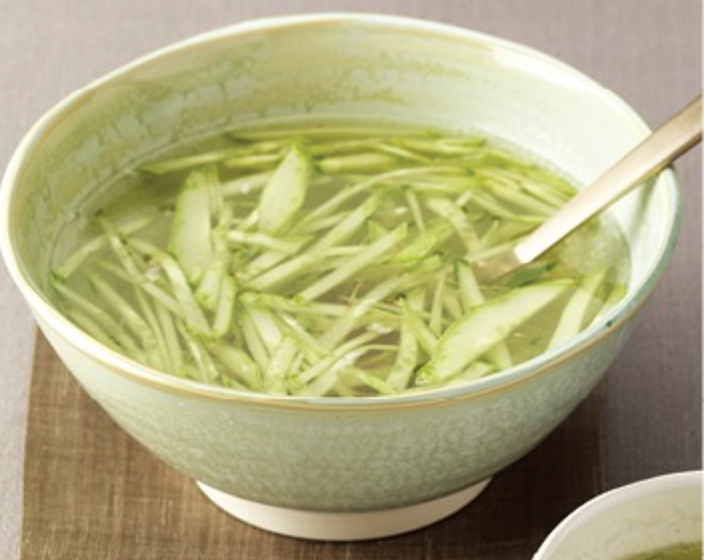 Oinaengguk, or cold cucumber soup (Korean Food Promotion Institute)