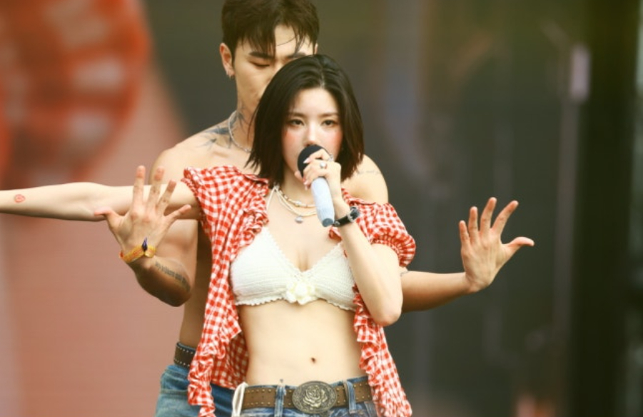 권은비/사진제공=더블앤