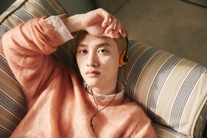 EXO’s D.O. tops iTunes chart in 20 regions with 1st solo LP