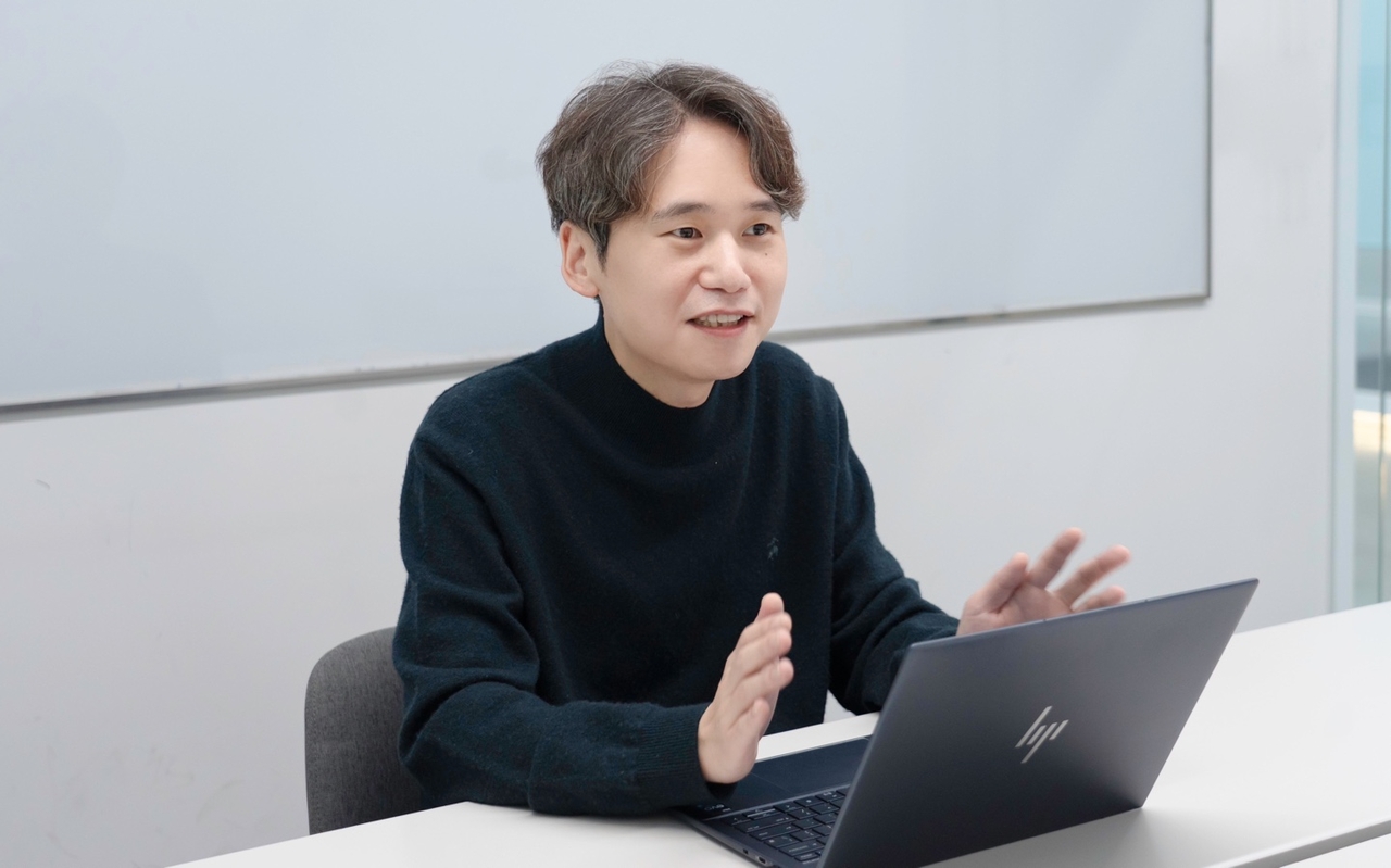 지난 4월 박웅도 토스토토사이트 동화 코드 리더가 서울 강남구에 위차한 토스 본사에서 기자와 만나 인터뷰하고 있다.