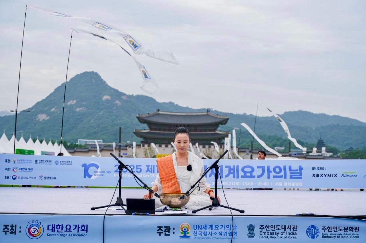 The Indian Embassy marks the 11th International Day of Yoga at Gwanghwamun Square on June 21. (Indian Embassy in Seoul)