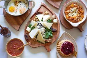 모닝커피前, 점 하나 찍으려다 왕의 조식이 되었다[함영훈의 멋·맛·쉼]
