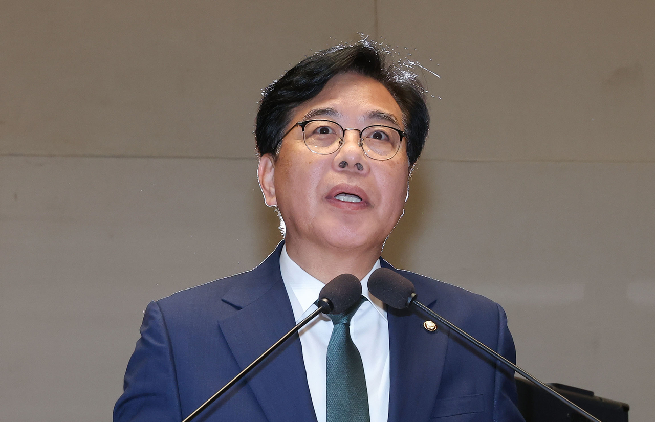 송언석 국민의힘 비상대책위원장 겸 원내대표가 9일 서울 여의도 국회에서 열린 의원총회에서 발언하고 있다. [연합]