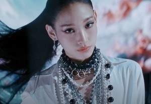 범삼성家, 신세계 외손녀도 ‘요플레 뚜껑’ 핥아 먹는다
