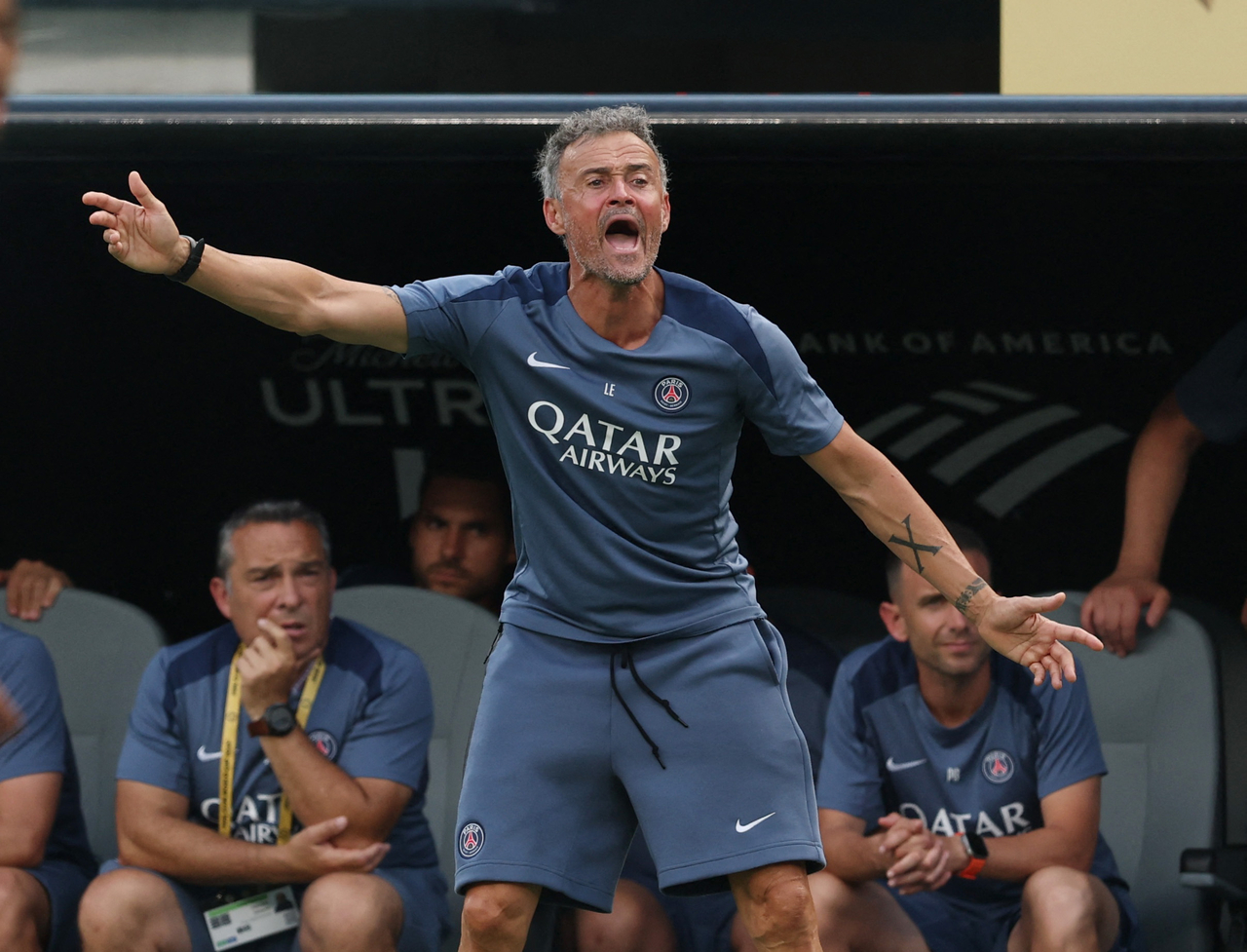 FIFA 클럽월드컵 4강전을 지휘하는 루이스 엔리케 토토사이트 로그인 감독  [로이터]