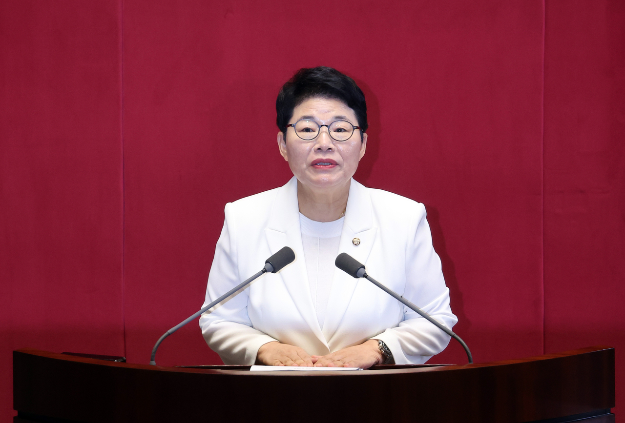 10일 국회 본회의에서 기획재정토토사이트 위키으로 선출된 임이자 국민의힘 의원이 당선인사를 하고 있다. [연합]