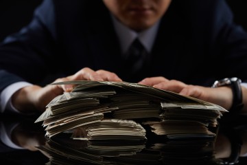 “사랑한다, 내 새끼” 자식 두고 떠난 싱글맘…죽음 내 몬 악덕 채무업자는 풀려났다