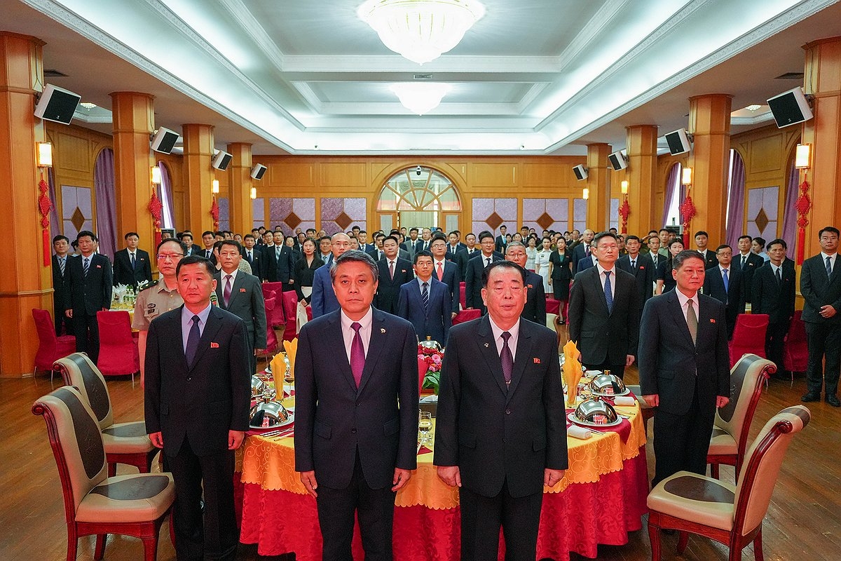 A reception marking the 64th anniversary of the signing of a mutual defense treaty between North Korea and China, held at the embassy in Pyongyang on Wednesday. (Yonhap)