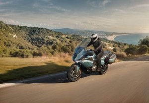 BMW 모토라드, 럭셔리 투어링 모터사이클 ‘뉴 R 1300 RT’ 사전 예약 개시