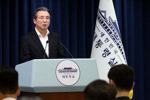 재생에너지·균형발전·기업유치…李대통령 “RE100 산단 규제제로 검토” [이런정치]