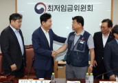 매년 ‘줄다리기’ 끝 표결...최저임금 결정, 독일식 모델 가나