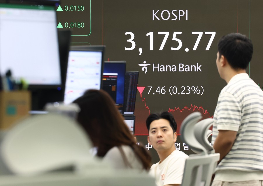 장중 3200선 ‘터치’ 코스피, 차익 매물에 반락…코스닥은 800선 회복 [투자360]