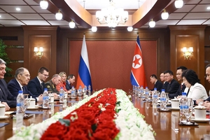 N. Korea, Russia reaffirm strong ties in foreign ministers' talks: reports