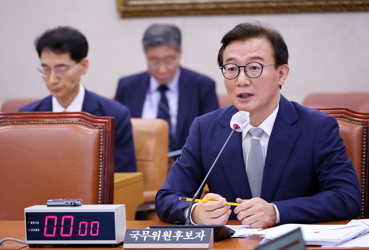 전재수 해양수산부 장관 후보자가 14일 서울 여의도 국회 농림축산식품해양수산위원회 전체회의에서 열린 인사청문회에서 의원 질의에 답변하고 있다. [연합]