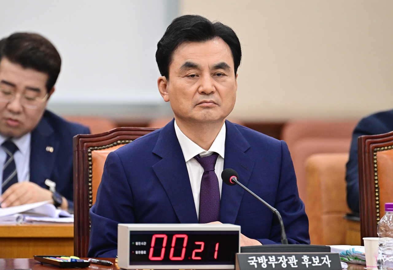 Democratic Party of Korea Rep. Ahn Gyu-back speaks at a National Asembly hearing on his nomination as minister of national defense Tuesday. Lee Sang-sub/The Korea Herald