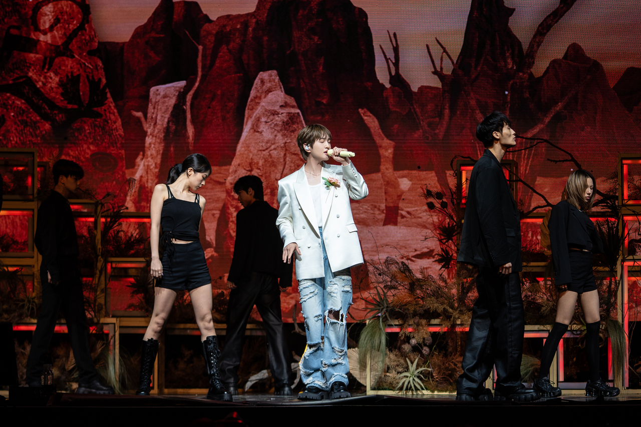 Onew performs at a press conference in Yeongdeungpo-gu, Seoul, Tuesday. (Griffin Entertainment)