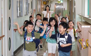 Classroom out, summer in