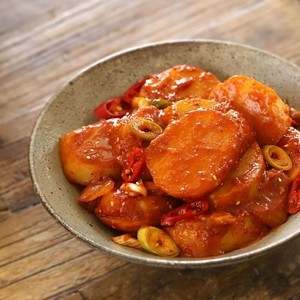 Spicy braised potatoes