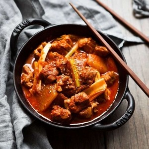 Braised radish with pork