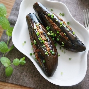 Steamed eggplant with pork