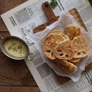 Crispy lotus root fritters with garlic sauce
