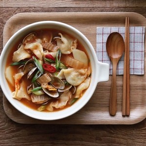 Spicy kimchi hand-pulled dough soup