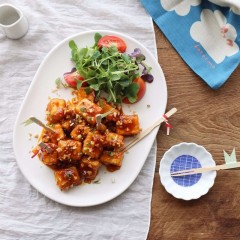 Sweet chili tofu bites