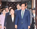 윤희숙 “송언석, 광화문 광장 세력 당 안방에 끌어들여”…宋 “전혀 공감 안 돼”