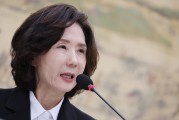 “모르면 모른다고 하세요!” 전문성 지적에 ‘진땀 뺀’ 이진숙 [세상&]