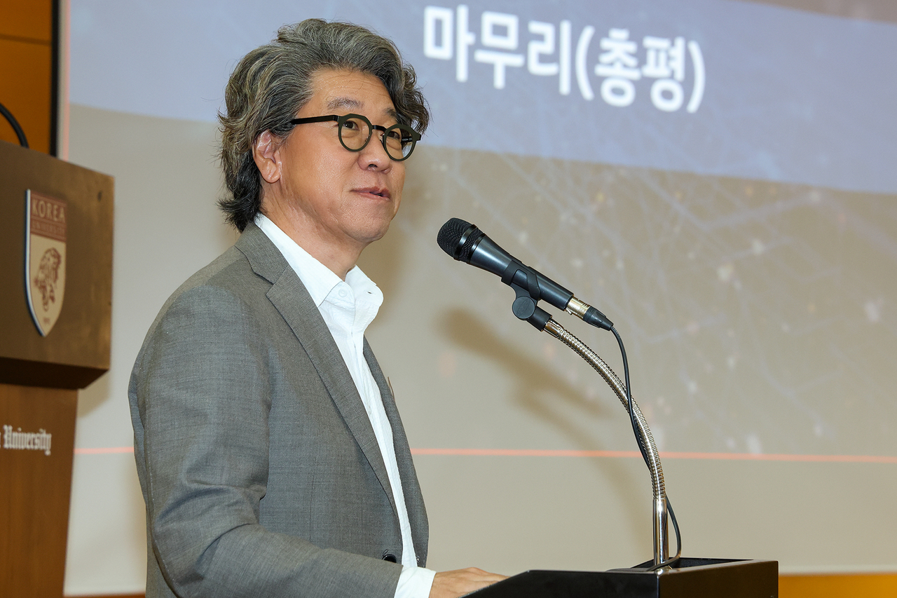 오승필 KT 기술혁신부문 부사장이 17일 서울 고려대학교 백주년기념삼성관에서 고려대와의 공동 토토사이트 계정탈퇴 성과에 대해 총평 하는 모습. [KT 제공]