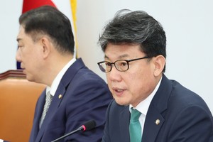 Relief for 12 million workers: Credit card tax break set for extension
