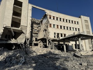 Israel launches heavy airstrikes in Damascus