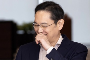 이재용 ‘10년 족쇄’ 풀린 날, 삼성전자 주가 불기둥…大法 “무죄”에 10개월만 6.6층 복귀 [투자360]